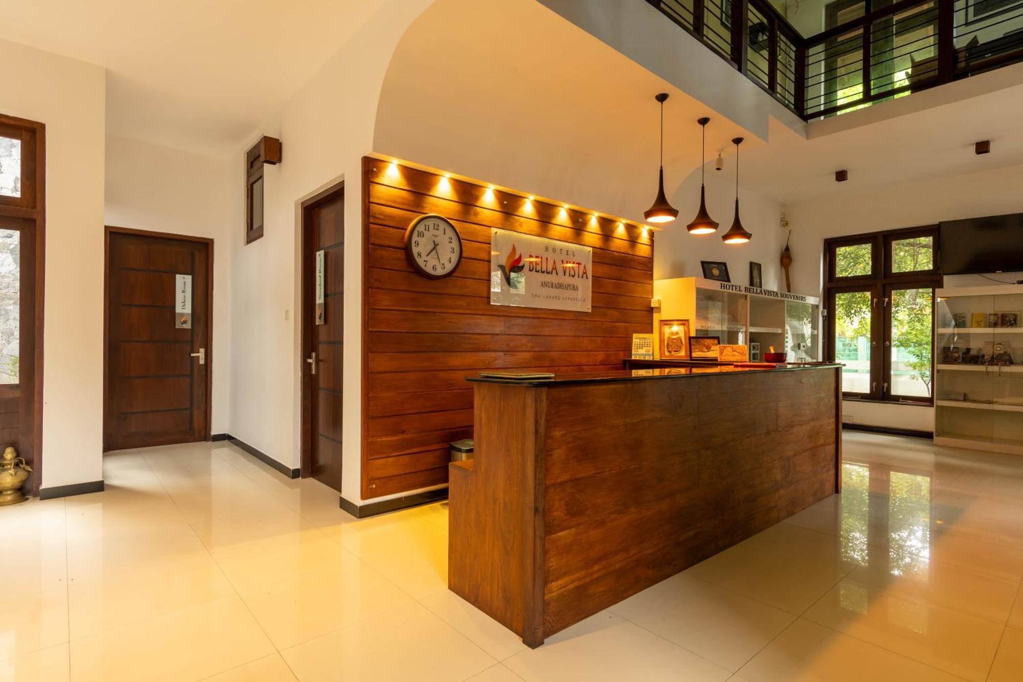 Hotel Bella Vista Anuradhapura Bagian luar foto