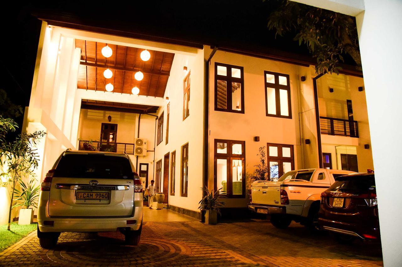 Hotel Bella Vista Anuradhapura Bagian luar foto